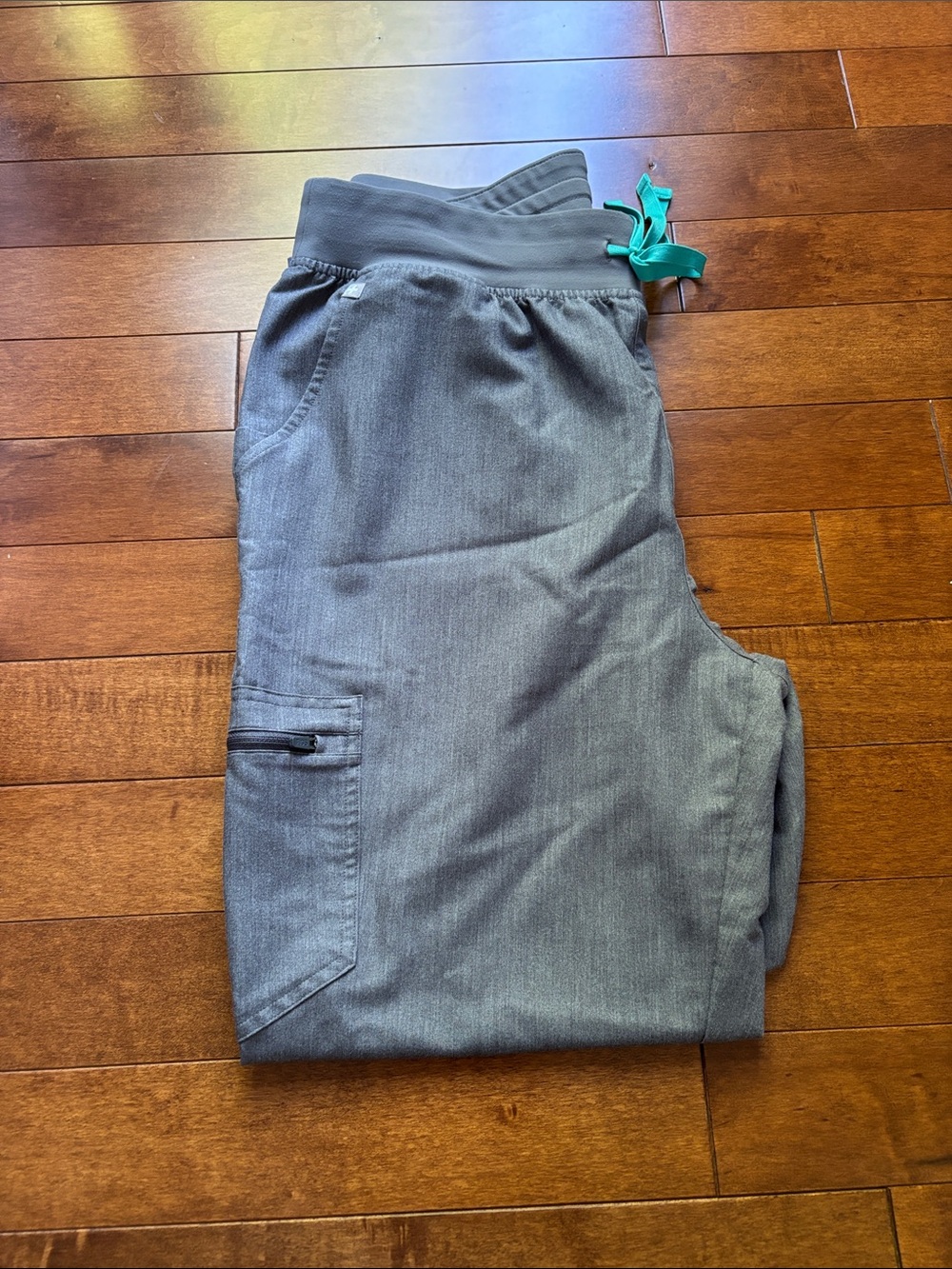 FIGS Women Gray Drawstring Jogger Scrub Pants, XL tall